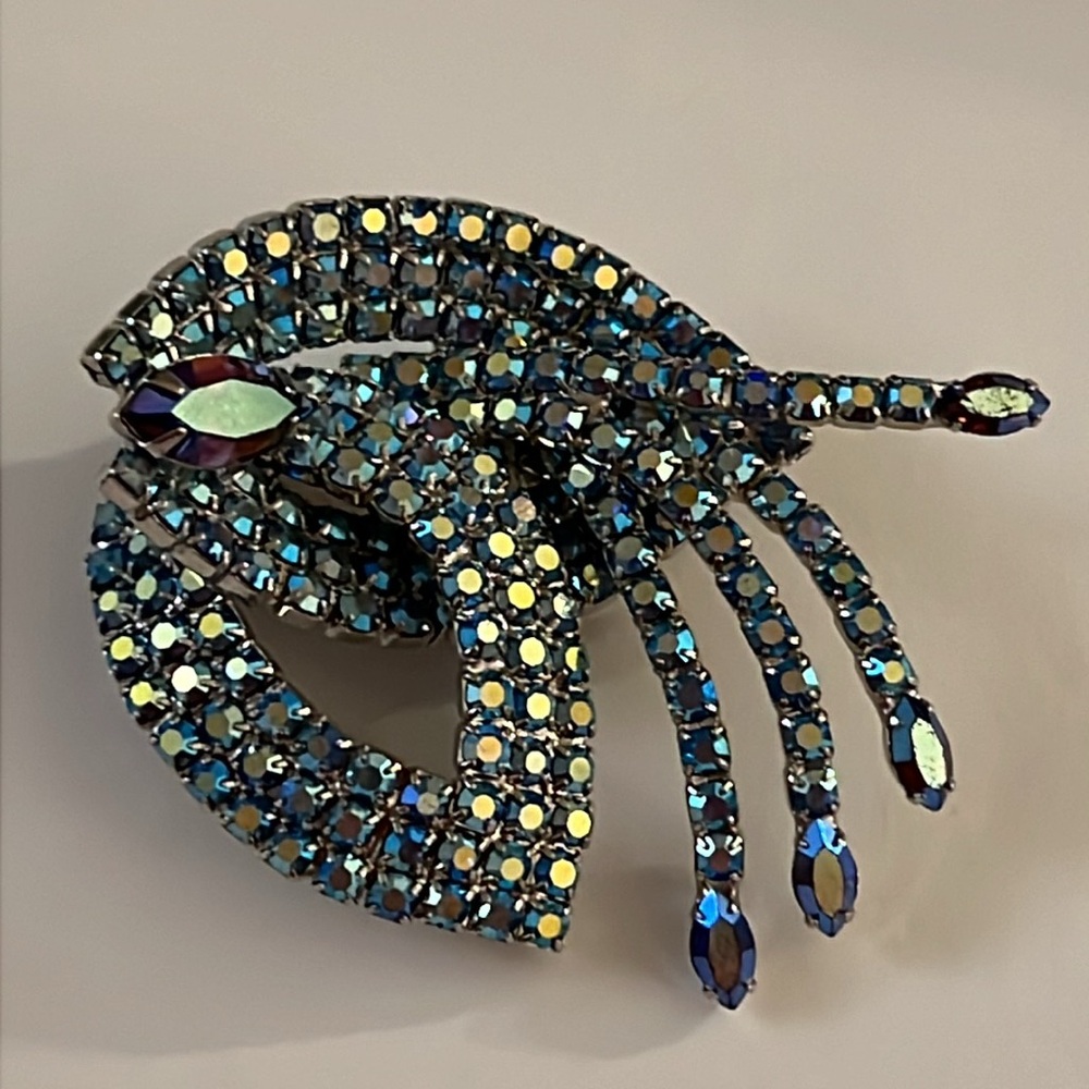 Vintage suspected Kramer of NY blue AB flowing modernist brooch